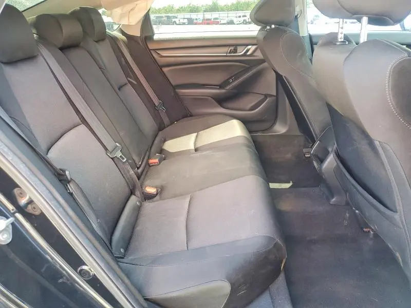 2019 HONDA ACCORD LX  