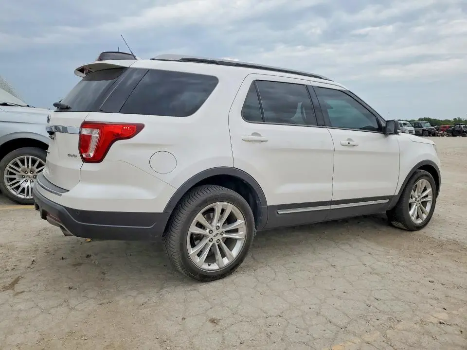 2018 FORD EXPLORER XLT  