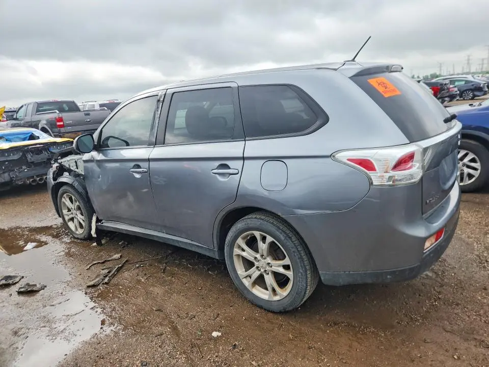 2014 MITSUBISHI OUTLANDER SE  