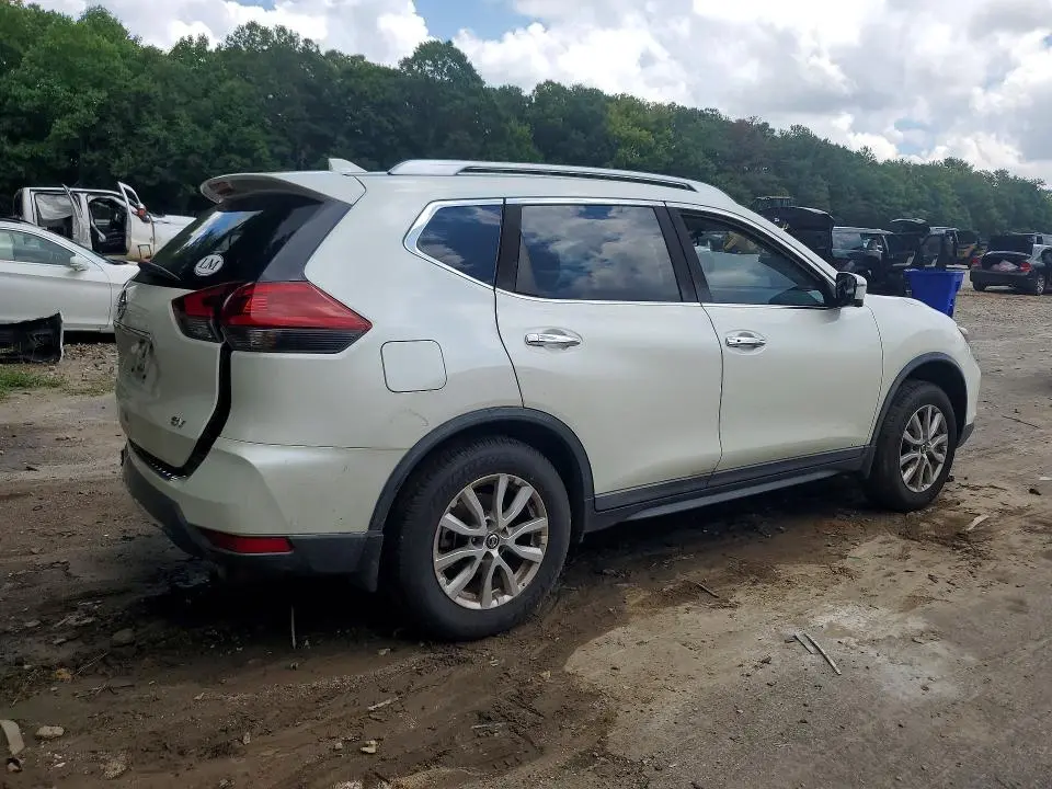 2018 NISSAN ROGUE   