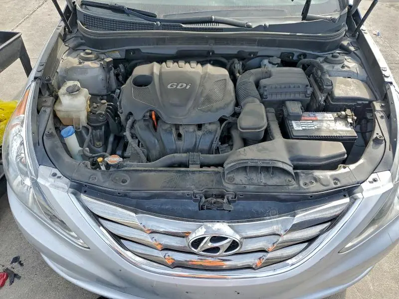 2011 HYUNDAI SONATA SE  