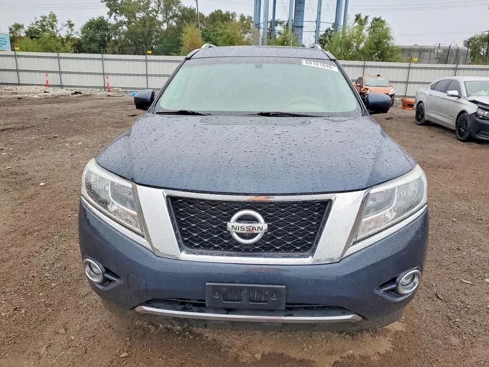 2015 NISSAN PATHFINDER SL  