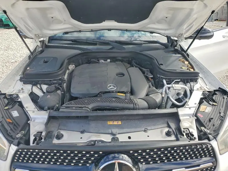 2022 MERCEDES-BENZ GLC 300  