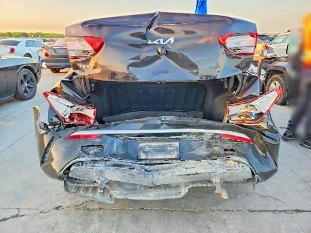 2022 KIA RIO LX  