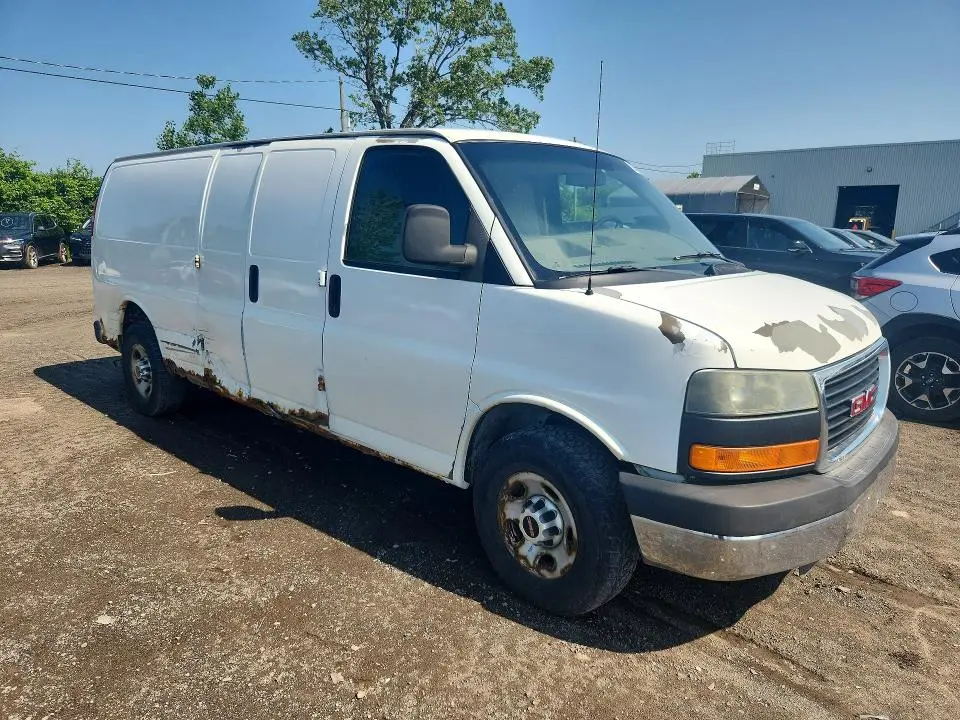 2010 GMC SAVANA G2500  