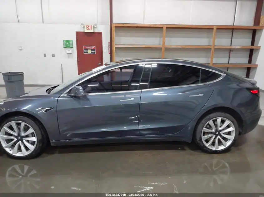 2018 TESLA MODEL 3 LONG RANGE/MID RANGE
