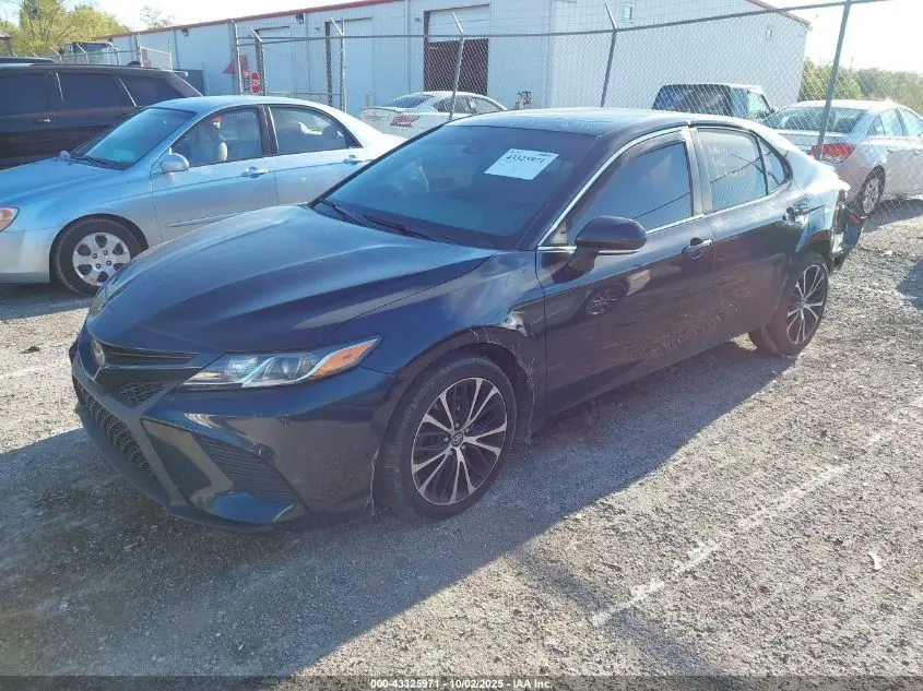 2020 TOYOTA CAMRY SE