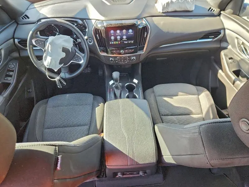 2023 CHEVROLET TRAVERSE LT  