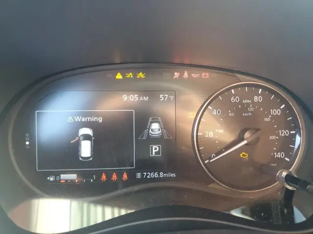 2024 NISSAN KICKS SV  