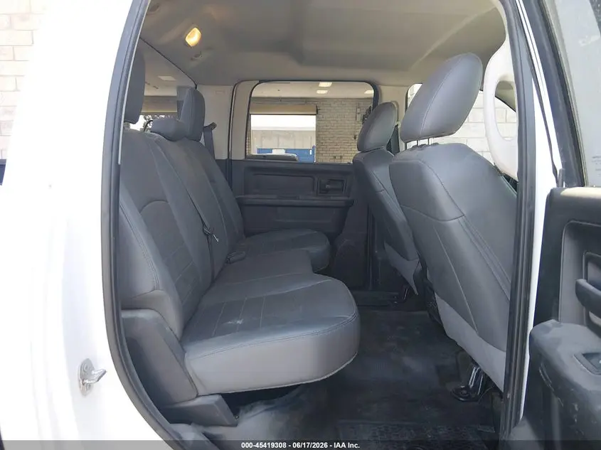 2018 RAM 1500 TRADESMAN  4X2 5'7 BOX