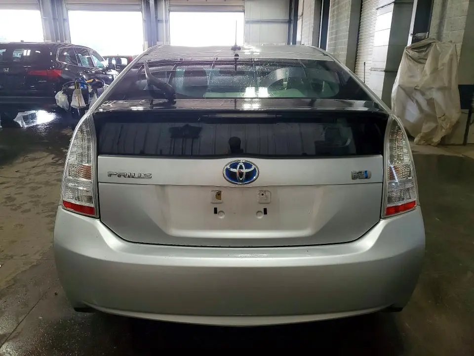 2010 TOYOTA PRIUS II  