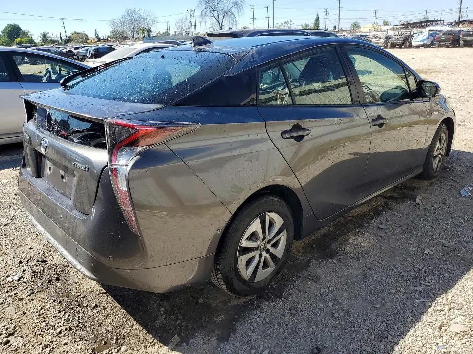 2018 TOYOTA PRIUS THREE  