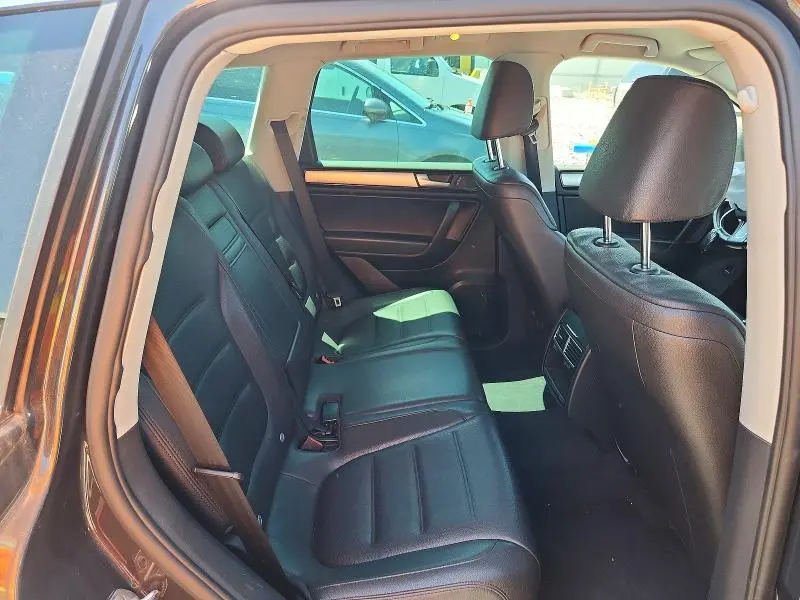 2013 VOLKSWAGEN TOUAREG V6  