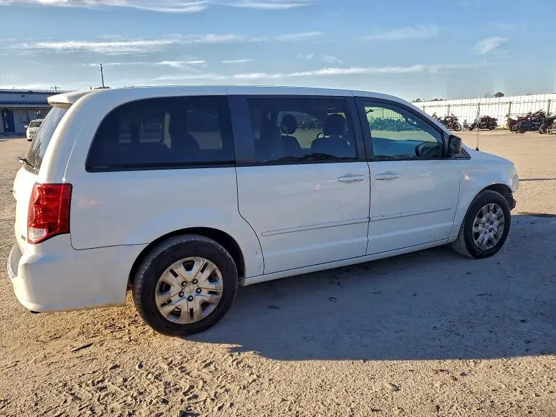 2016 DODGE GRAND CARAVAN SE  