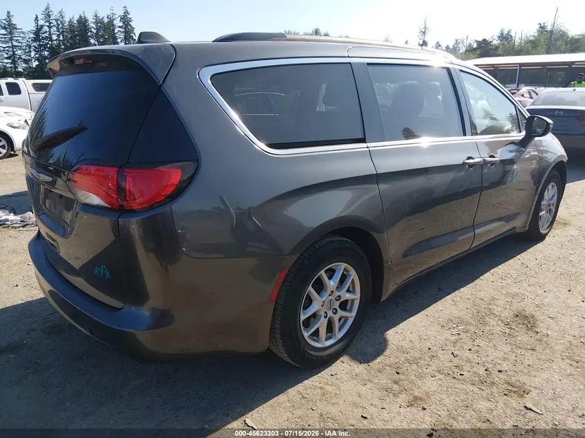 2021 CHRYSLER VOYAGER LXI