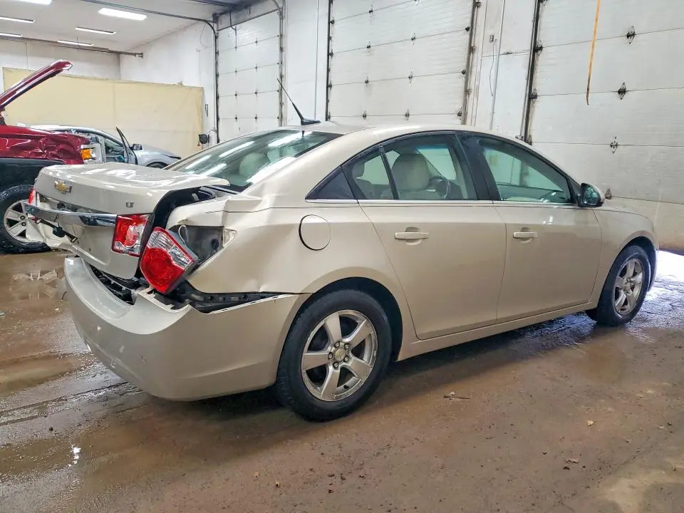 2011 CHEVROLET CRUZE LT  