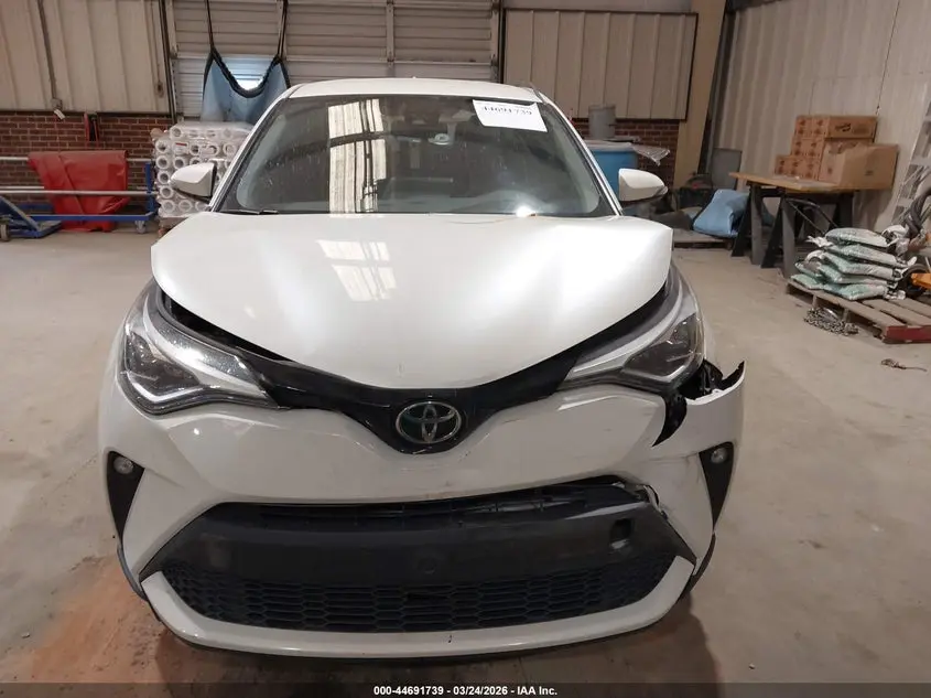 2020 TOYOTA C-HR LIMITED