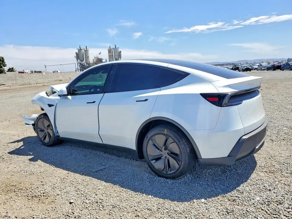 2026 TESLA MODEL Y   