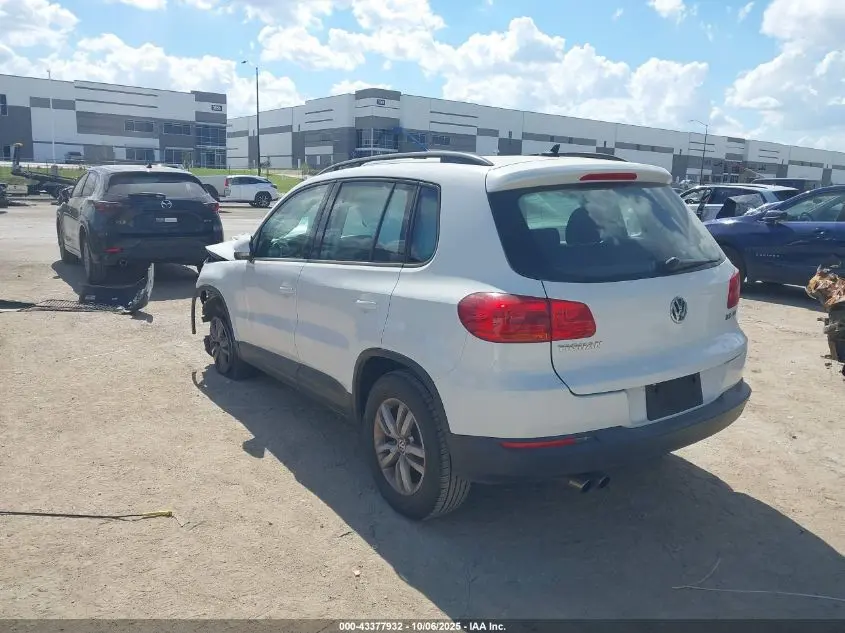 2015 VOLKSWAGEN TIGUAN S