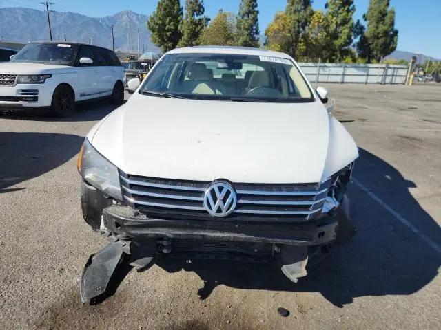 2013 VOLKSWAGEN PASSAT SE