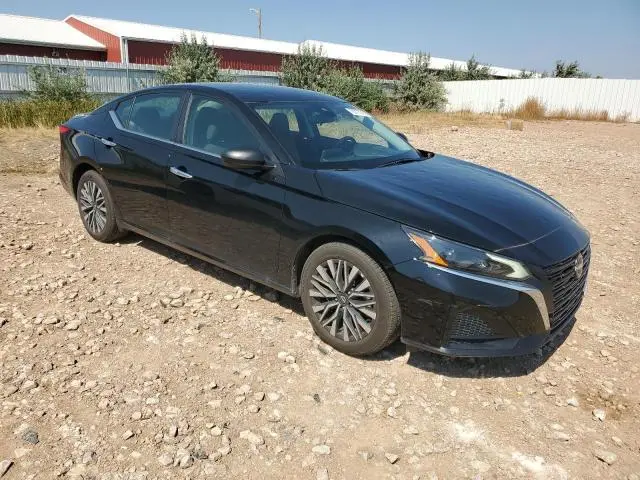 2024 NISSAN ALTIMA SV  