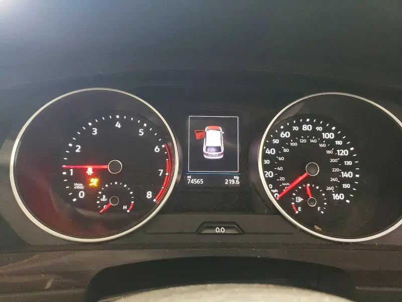 2021 VOLKSWAGEN TIGUAN SE  