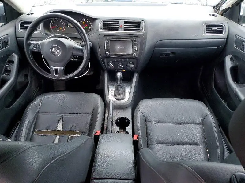 2012 VOLKSWAGEN JETTA SE  