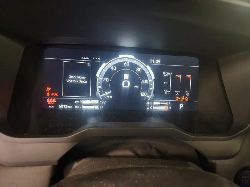 2025 TOYOTA TUNDRA CREWMAX PLATINUM  