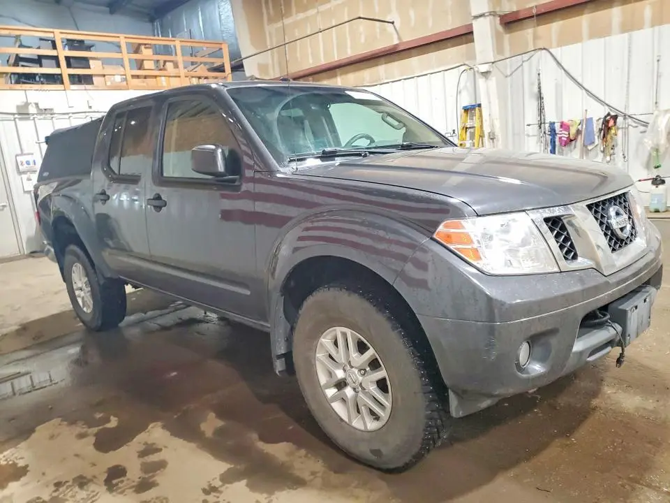 2015 NISSAN FRONTIER S  