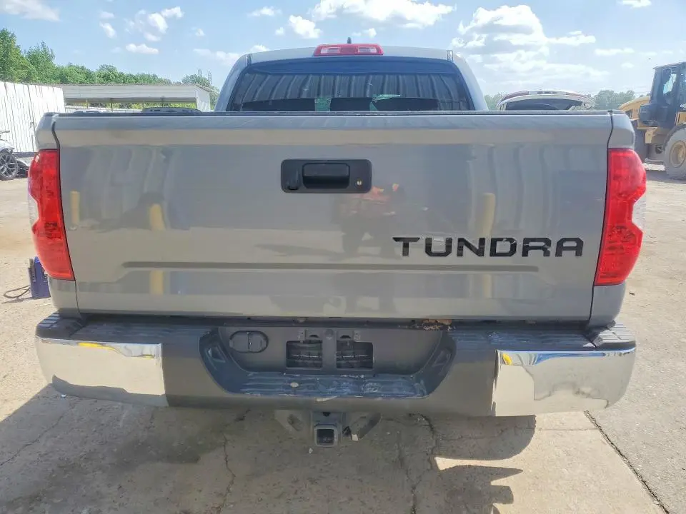 2020 TOYOTA TUNDRA CREWMAX SR5  