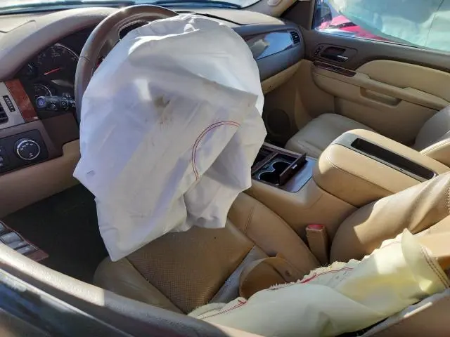 2010 CHEVROLET SUBURBAN K1500 LTZ  