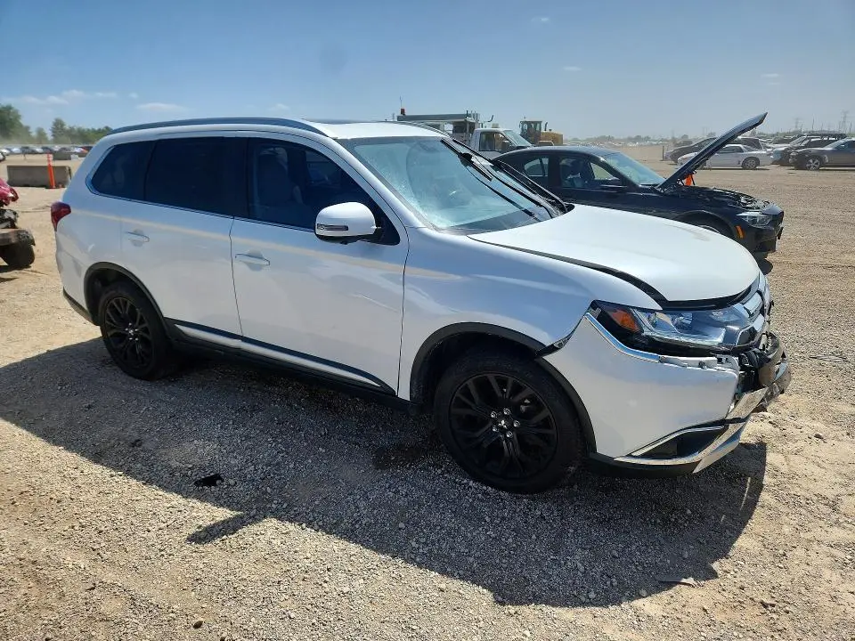 2018 MITSUBISHI OUTLANDER SE  