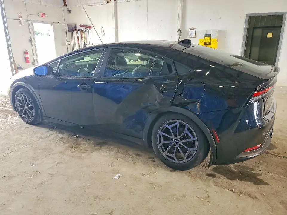 2024 TOYOTA PRIUS LE  