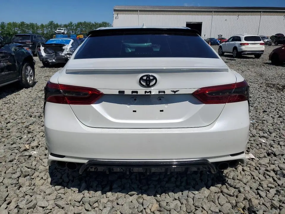 2020 TOYOTA CAMRY XSE  