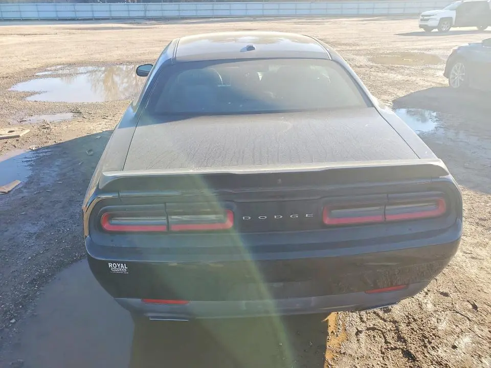 2016 DODGE CHALLENGER SXT  