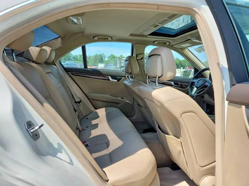 2012 MERCEDES-BENZ C 250  