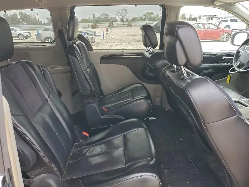 2011 CHRYSLER TOWN & COUNTRY LIMITED  