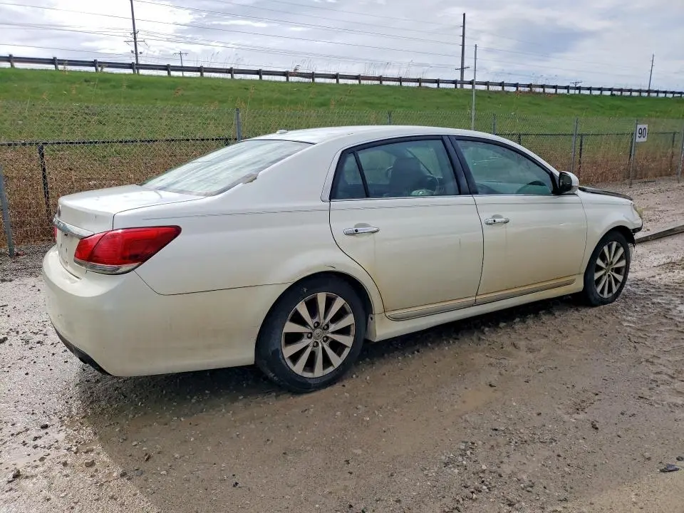 2011 TOYOTA AVALON LIMITED  