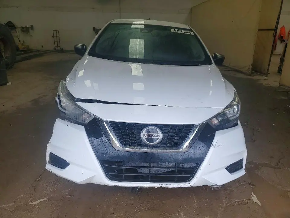 2021 NISSAN VERSA S  