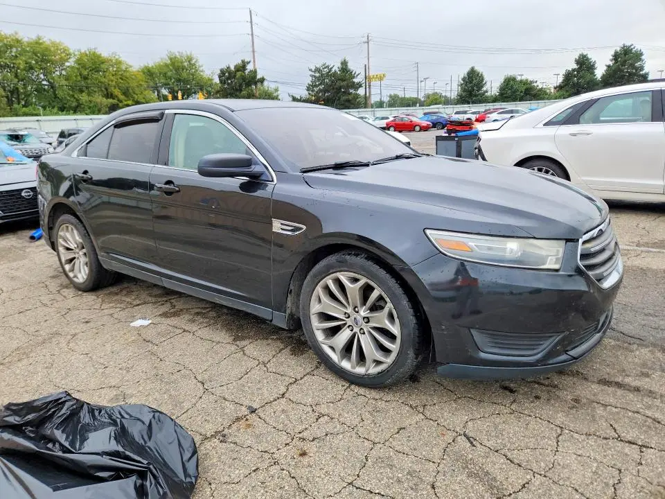 2013 FORD TAURUS SE  