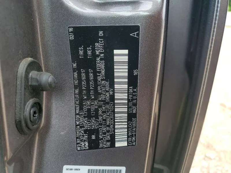 2016 TOYOTA SIENNA XLE PREMIUM 8-PASSENGER  