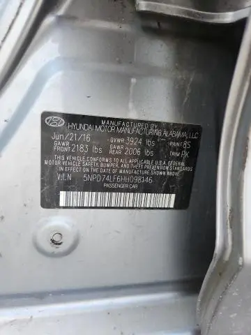 2017 HYUNDAI ELANTRA SE