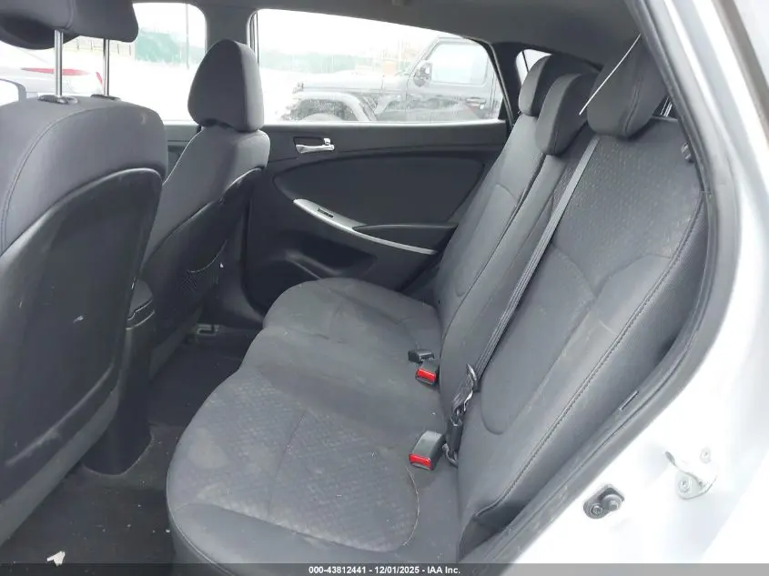 2013 HYUNDAI ACCENT SE