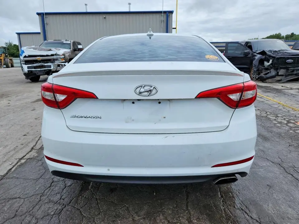2016 HYUNDAI SONATA SE  
