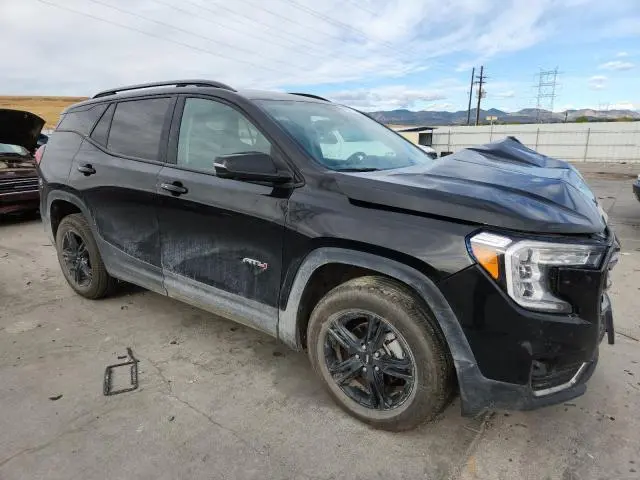 2022 GMC TERRAIN AT4  