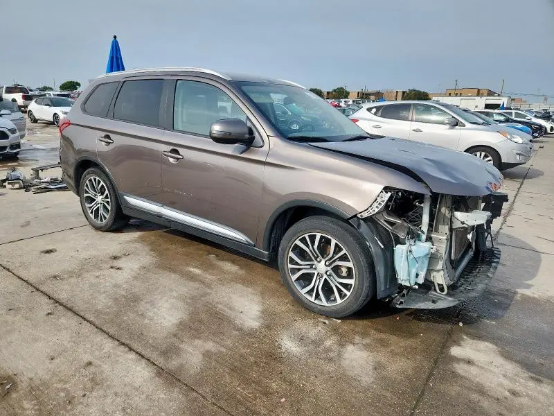 2016 MITSUBISHI OUTLANDER SE