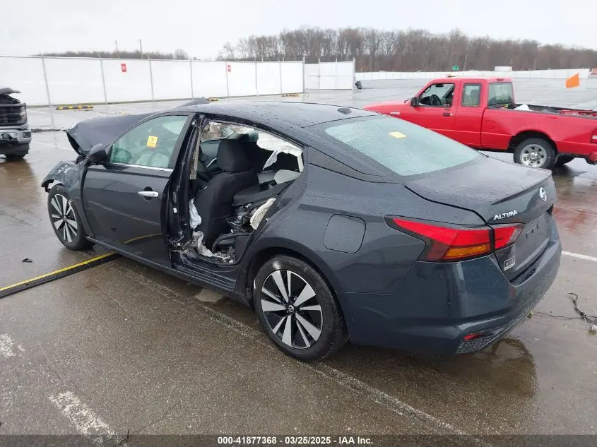 2021 NISSAN ALTIMA SV