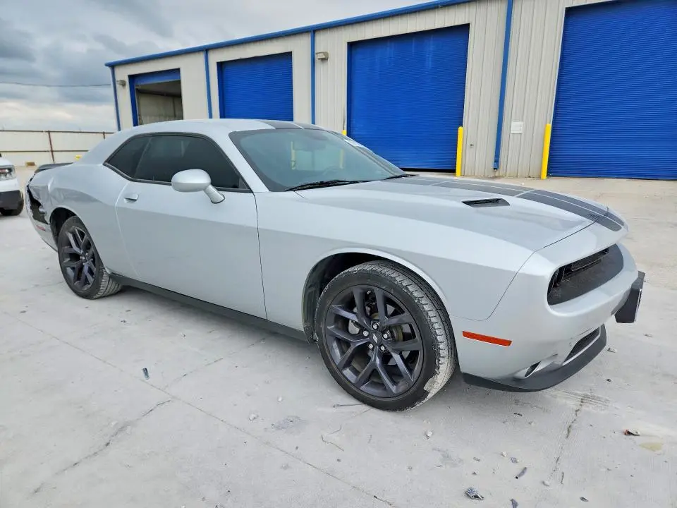 2023 DODGE CHALLENGER SXT  