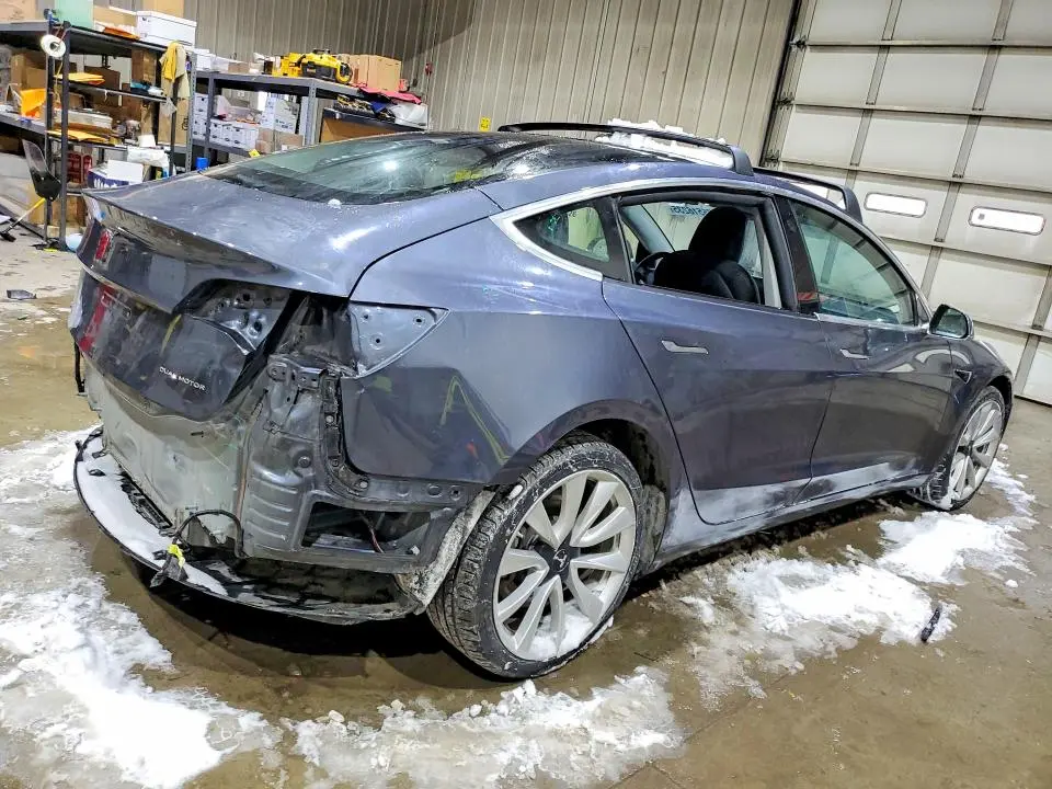 2020 TESLA MODEL 3   