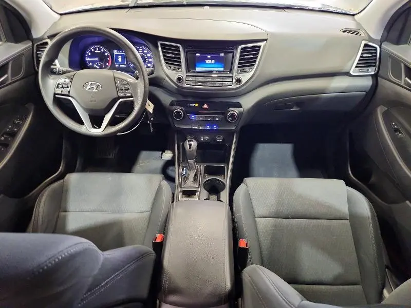 2018 HYUNDAI TUCSON SE  